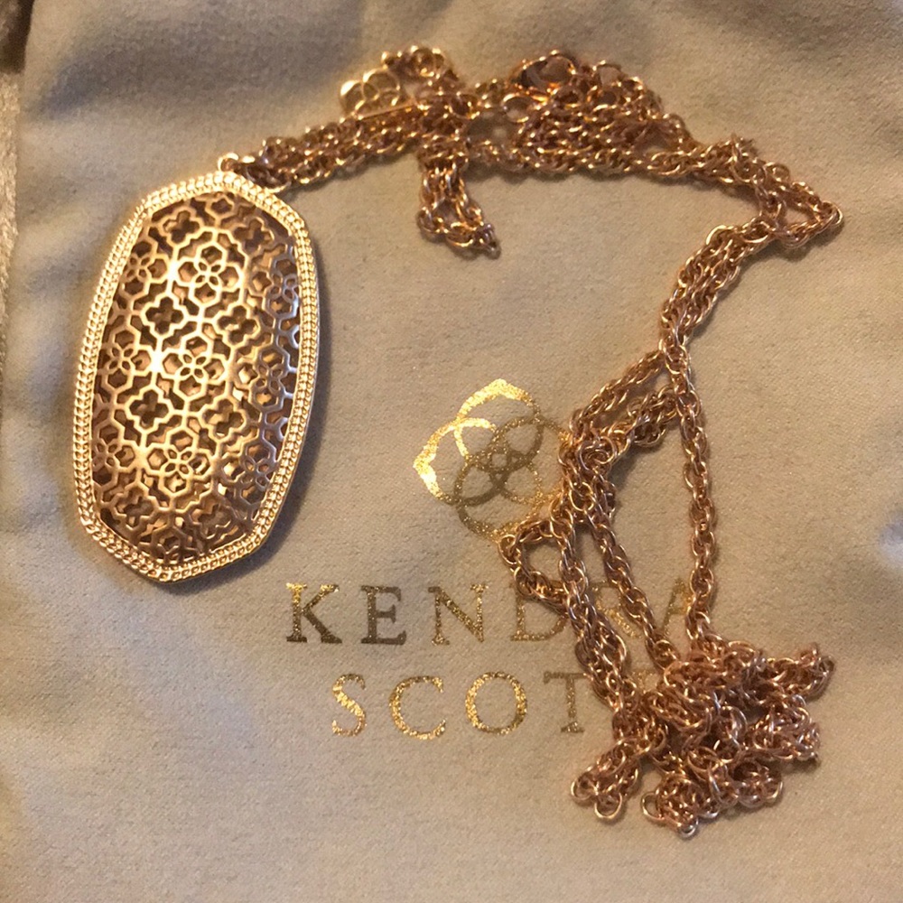 Kendra Scott Rose gold necklace